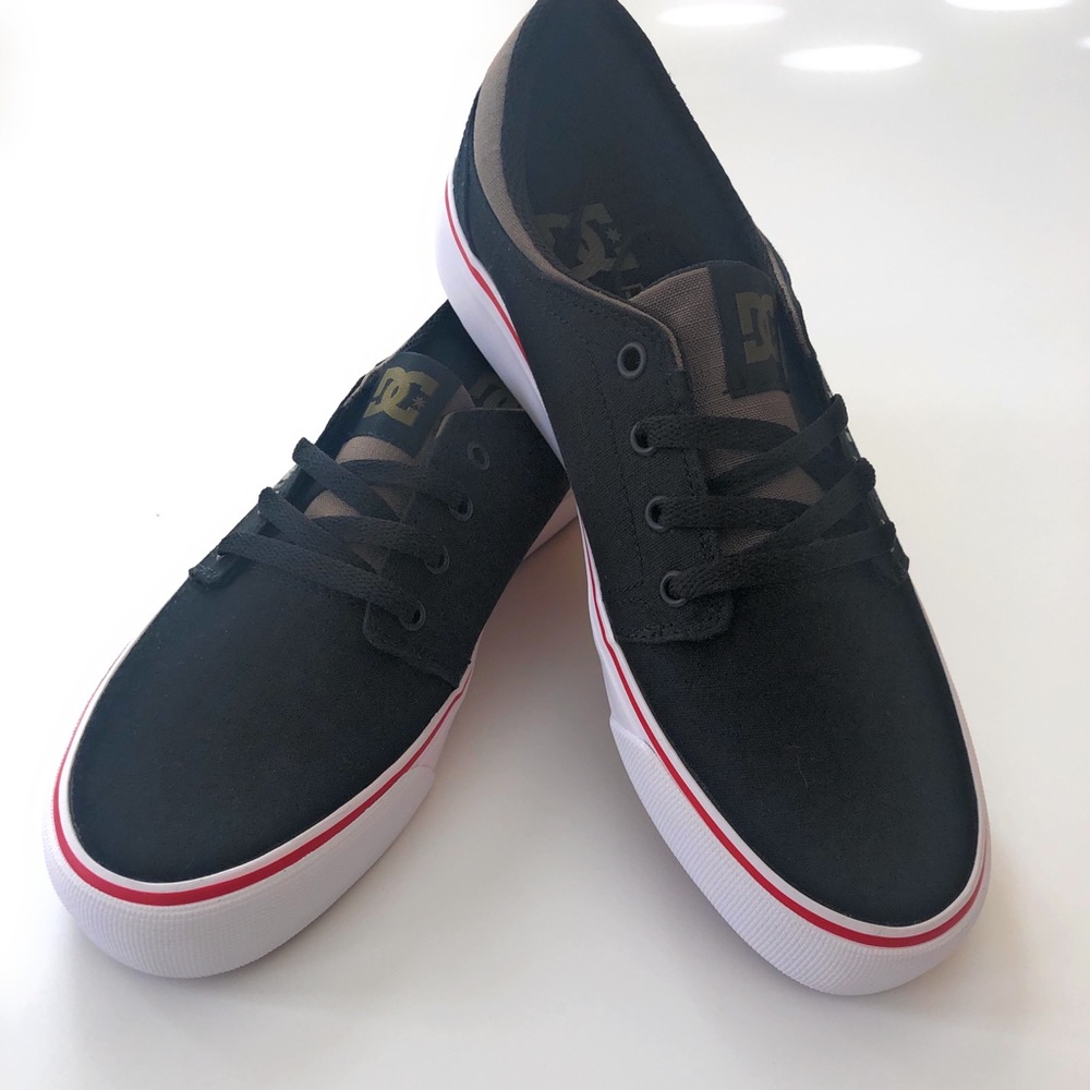 DC Trase NM ADYS300180 Shoe - Size 8M